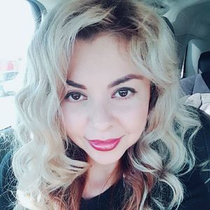 Meet your Posher, Dalia